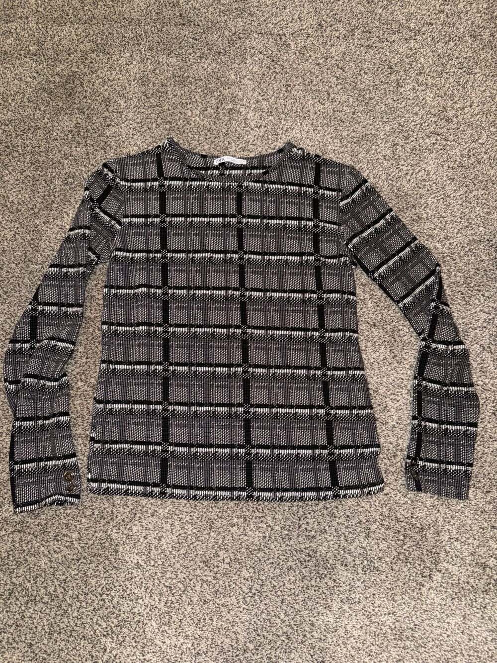 Zara Plaid Top Size S Black White Long Sleeve Round Neck Knit Blouse
